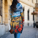 BAIKA női kabát Napkeringő – kapucnis, cipzáras kötött kabát, 100% pamut külső, 90% akril + 10% elasztán belső, festett tájkép ciprusokkal és rózsákkal